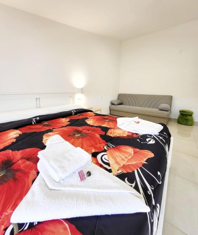 D Annunziohouse Bed and Breakfast Martinsicuro Exteriör bild